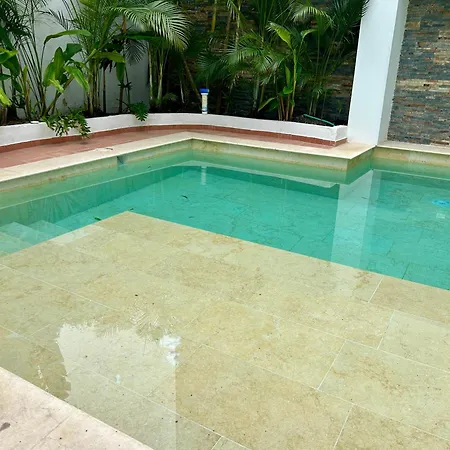 Privada, Piscina Y Jacuzzi Cerca Al Mar - 5 Habitación en casa particular *
