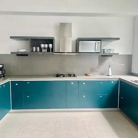 Habitación en casa particular Privada, Piscina Y Jacuzzi Cerca Al Mar - 5